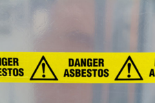 Asbestikuolemista päästään vain kieltämällä asbestin käyttö kokonaan