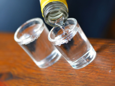 Kahdeksan verottoman vodkapullon ostamisesta sakot - valtiolta jäi saamatta verotuloja 69,44 euroa