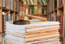 Hovioikeus arvioi eri käräjäoikeuksien noudattamia erilaisia käytäntöjä tyytymättömyyden ilmoituksen tai valituksen saattamisessa vastapuolen tietoon