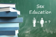 EIT:n päätös koulun sukupuolikasvatuksen pakollisuudesta