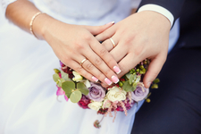 Apulaisoikeuskansleri: Virheellisen tiedon antaminen sukunimen valintamahdollisuudesta avioliittoon vihkimisen yhteydessä