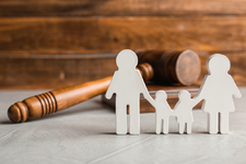 Hovioikeus: Oliko vanhempien saavuttamalla sovinnolla merkitystä oikeudenkäyntikuluvastuun jakautumisen kannalta