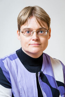 Vierashuoneessa professori Minna Kimpimäki: Rikoksen uhri oikeuksien ja palvelujen labyrintissa