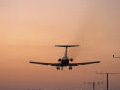 Komissio haluaa lentoyhtiöt mukaan päästökauppaan - parlamentille se ei saata riittää
